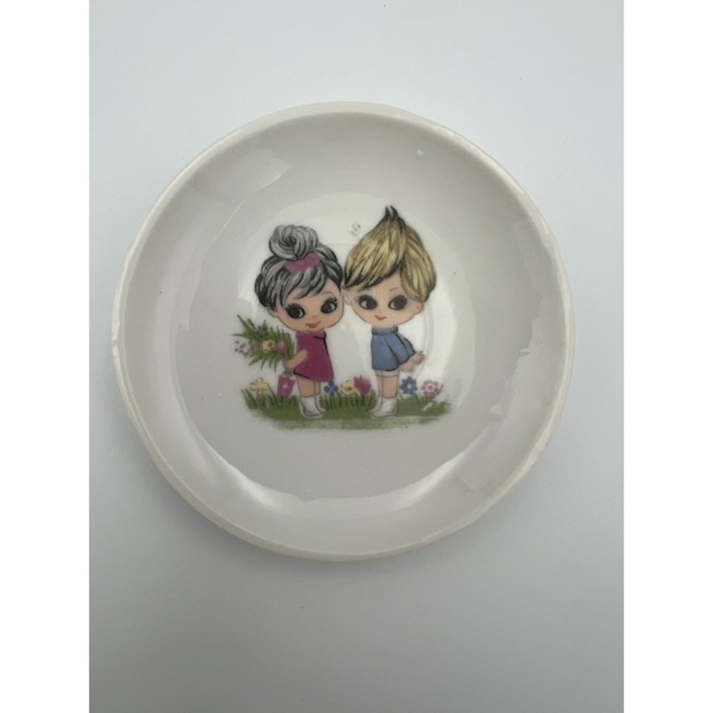 Vintage Kitsch Big Eye Boy and Girl Ceramic Trinket Dish Ring Holder 3.25"